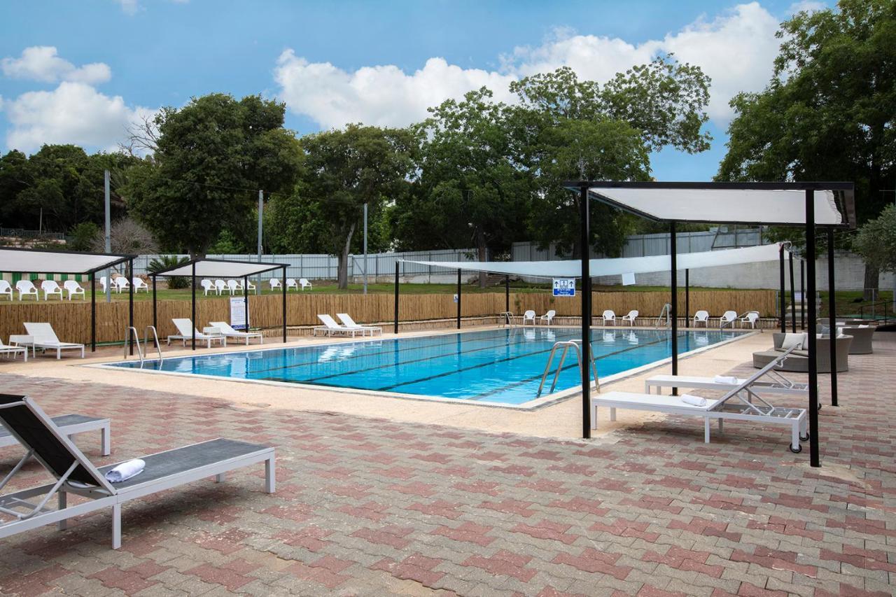 Eden Inn Zikhron Ya'akov Dış mekan fotoğraf
