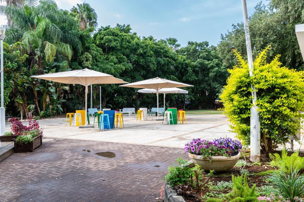 Eden Inn Zikhron Ya'akov Dış mekan fotoğraf