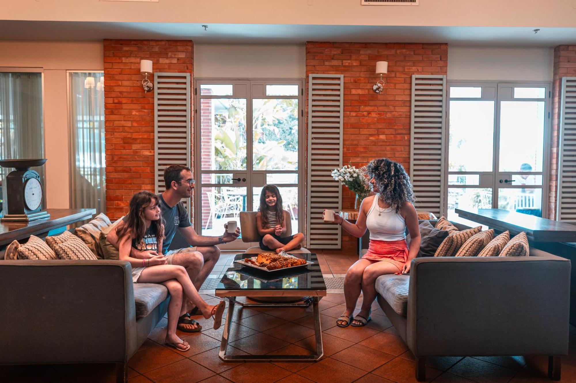 Eden Inn Zikhron Ya'akov Dış mekan fotoğraf