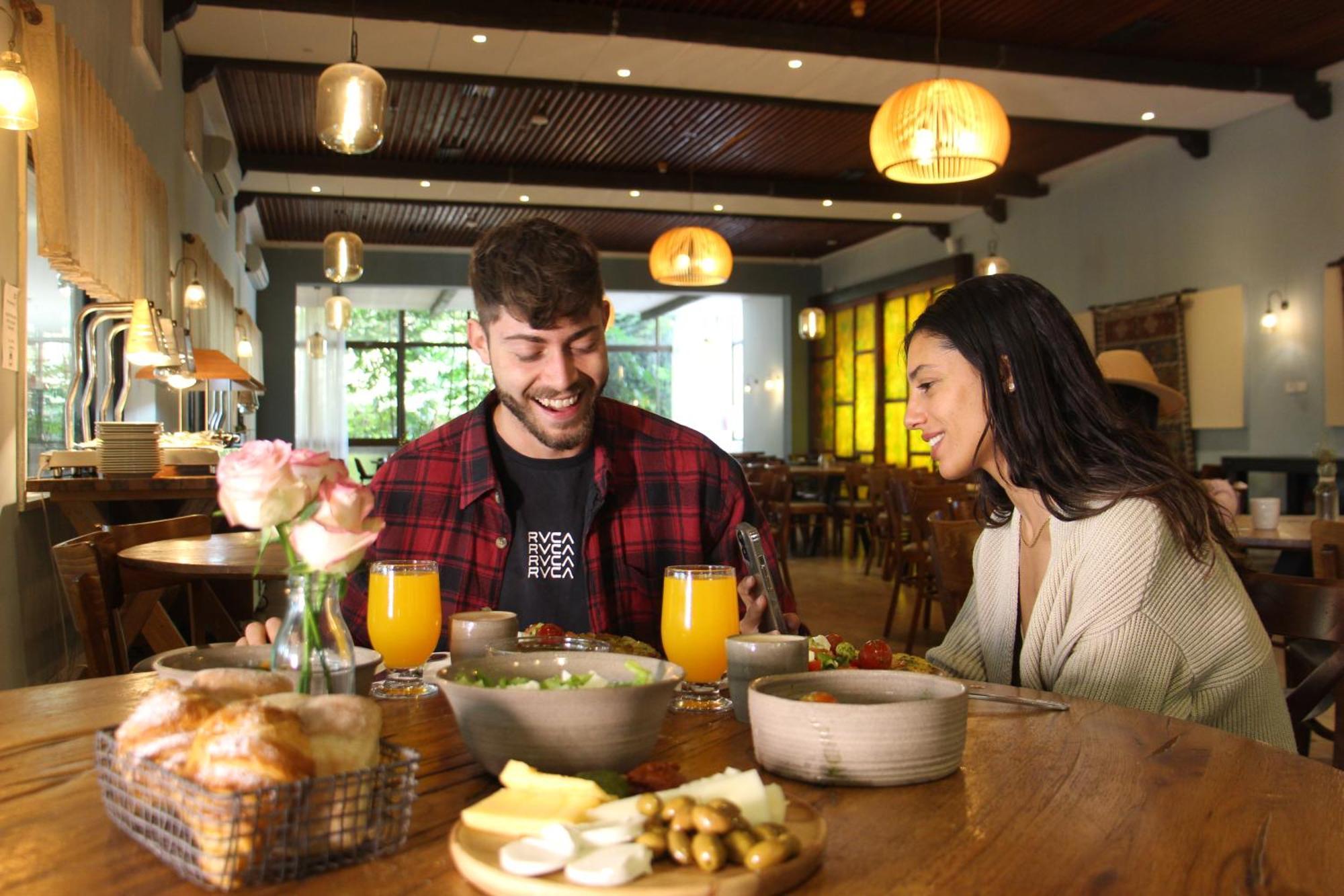 Eden Inn Zikhron Ya'akov Dış mekan fotoğraf